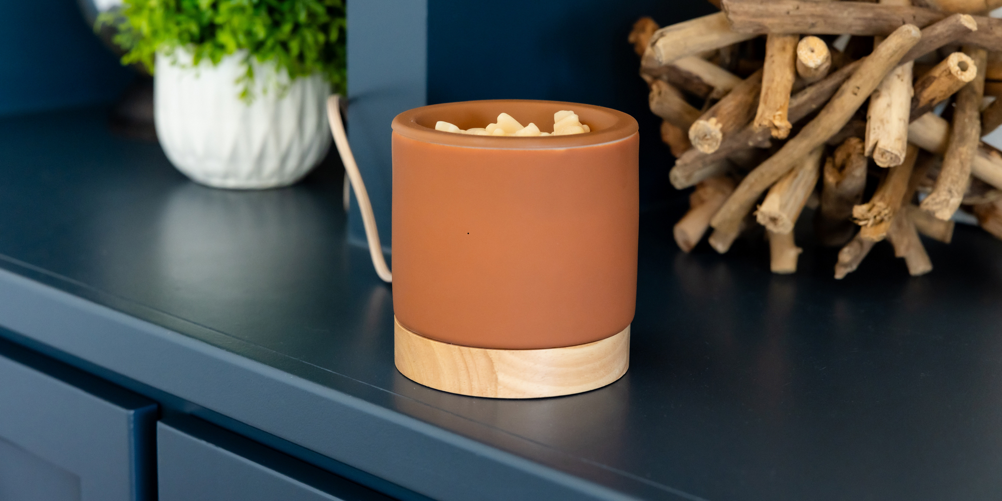MAXimizing Scent in Your Space: Meet the Mod Max Wax Warmer